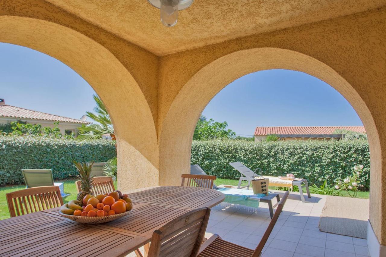 Location De Vacances Olivier Jardin Privatif Et Piscine Chauffee Partagee Calvi  Exterior foto