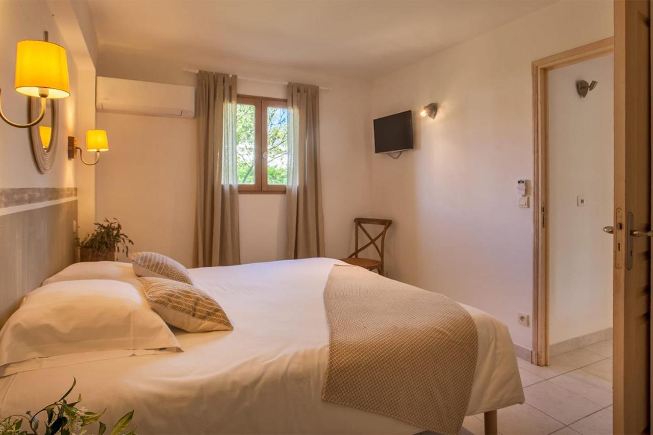 Location De Vacances Olivier Jardin Privatif Et Piscine Chauffee Partagee Calvi  Exterior foto